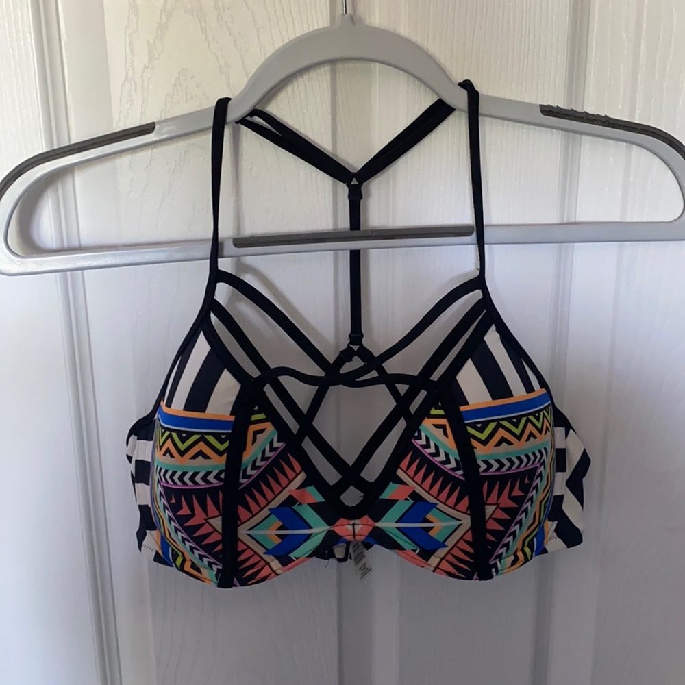 ABSTRACT DESIGNED BIKINI TOP